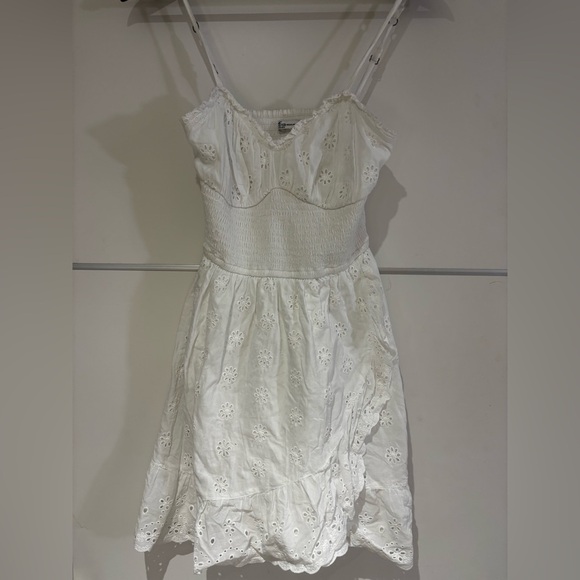 Hollister White Eyelet Blouse dress mini - Picture 2 of 3